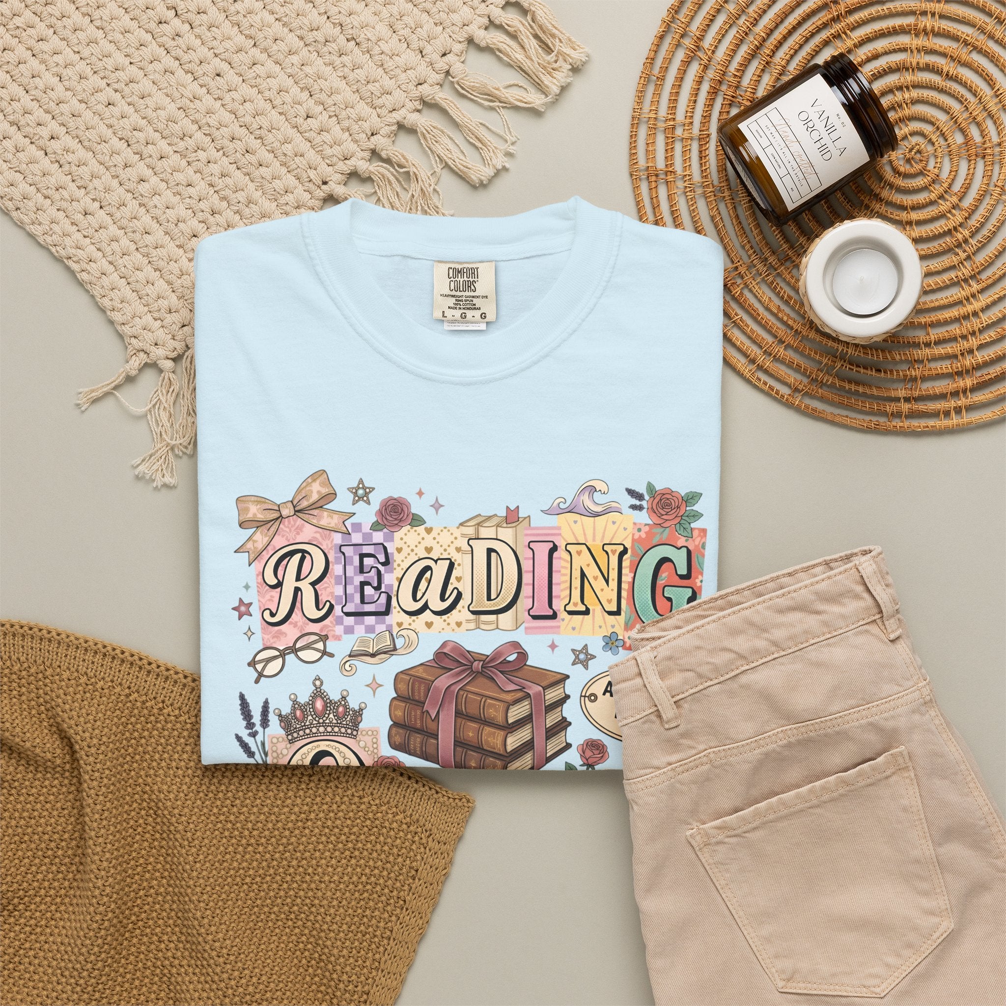 Reading Queen T-Shirt — Vintage Book Lover Tee