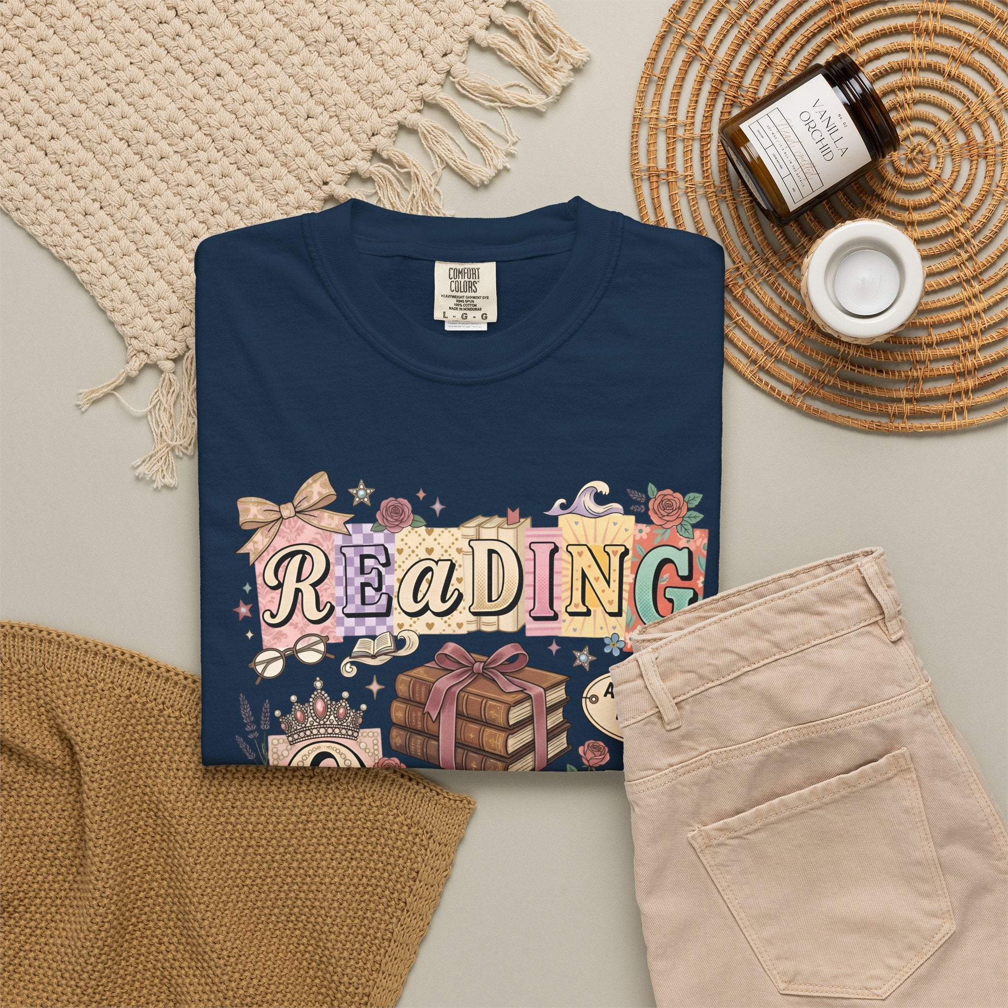 Reading Queen T-Shirt — Vintage Book Lover Tee