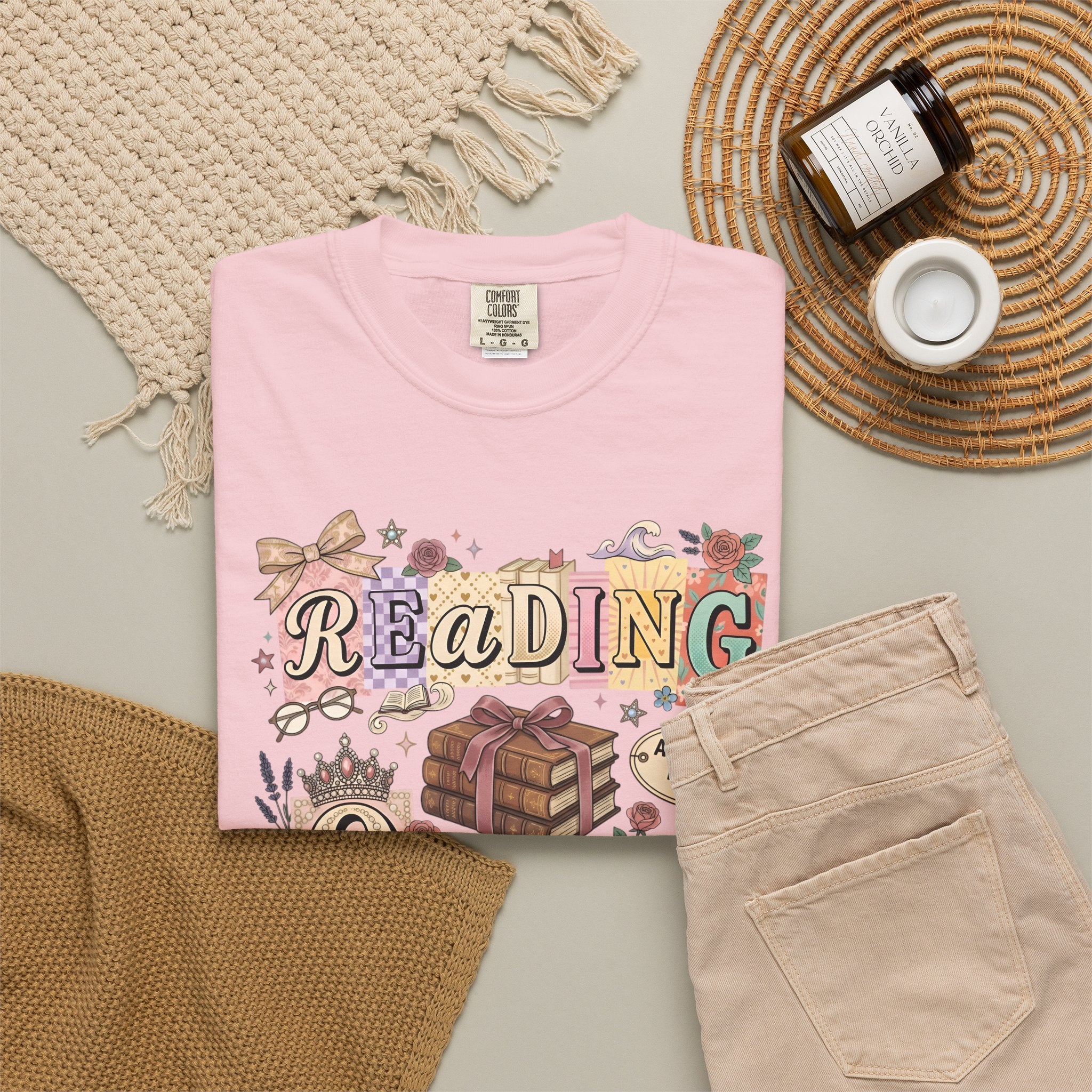 Reading Queen T-Shirt — Vintage Book Lover Tee