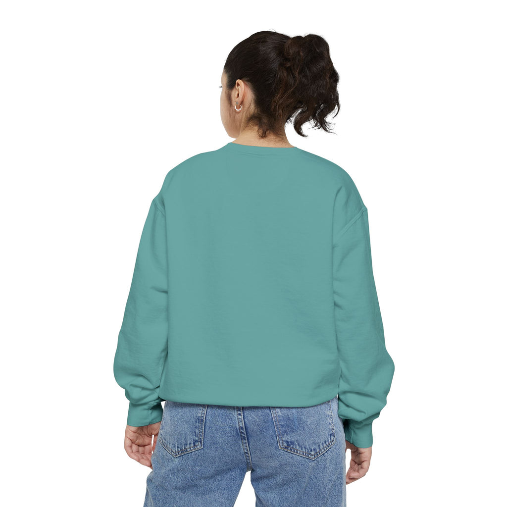 Novel Queen Sweatshirt — Vintage Booklover Literary Graphic Crewneck