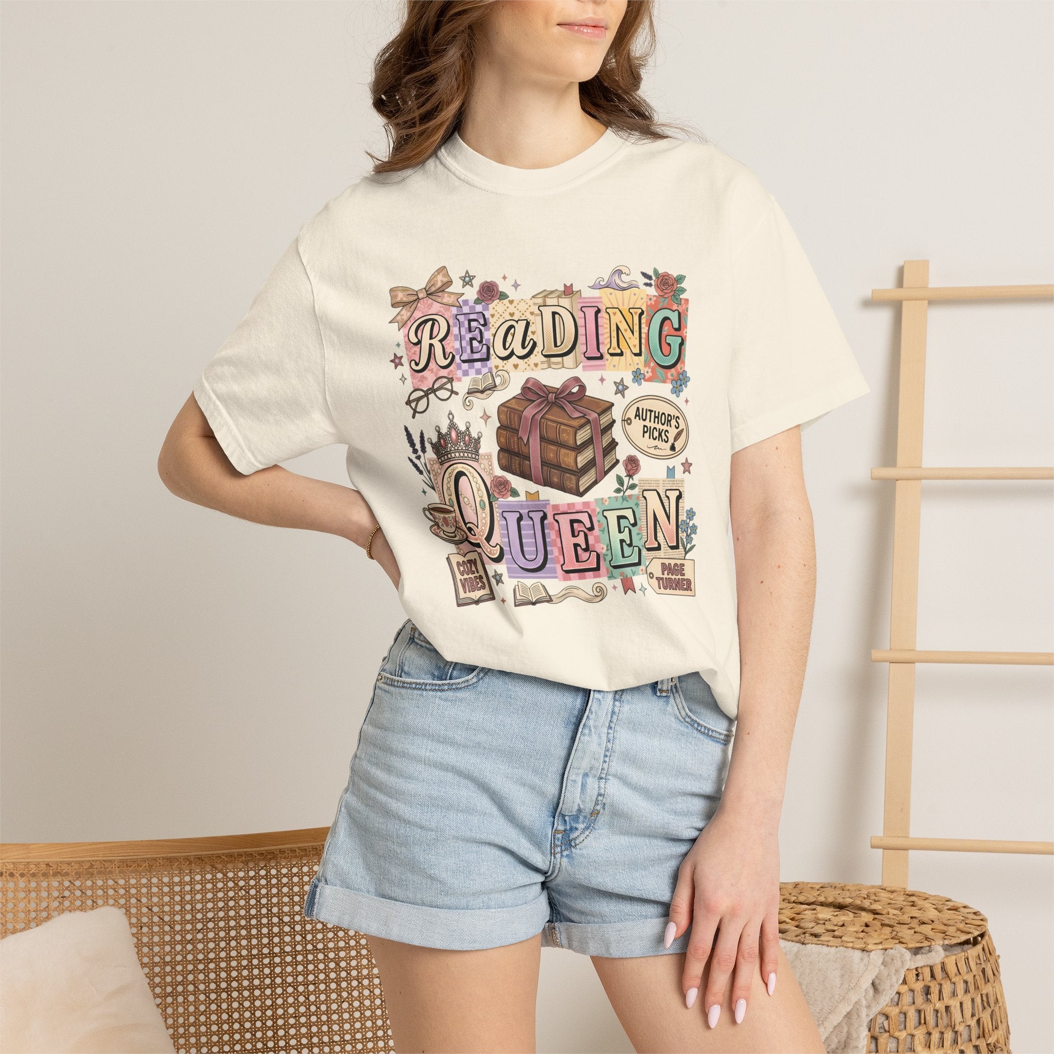 Reading Queen T-Shirt — Vintage Book Lover Tee