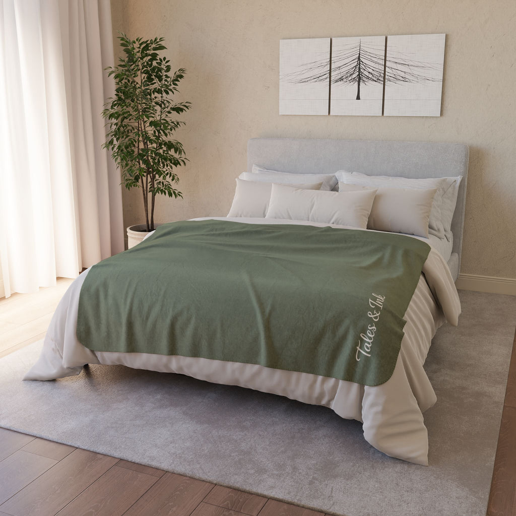 Sherpa Blanket – Soft Olive Fleece Cozy Throw (Tales & Ink Script)