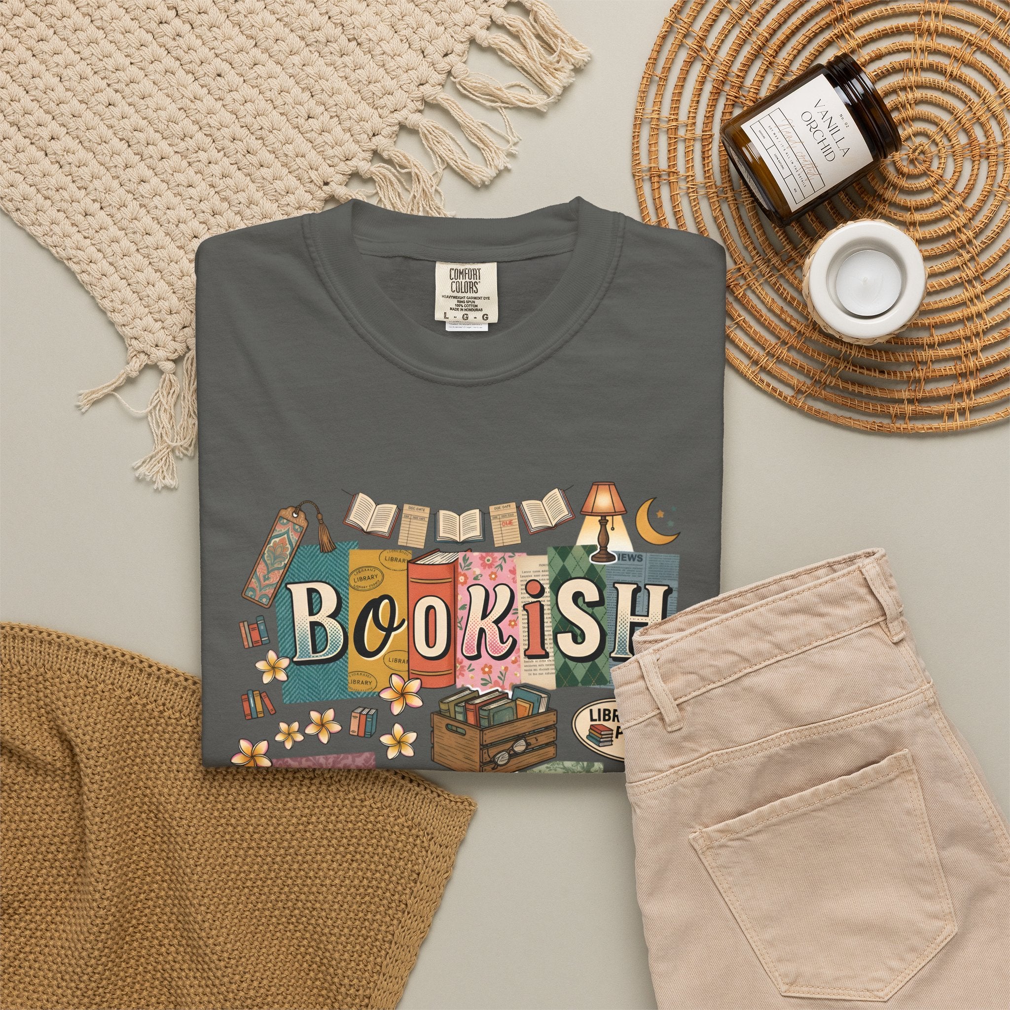 Bookish Babe T-Shirt — Cute Vintage Reading Graphic Tee for Book Lovers