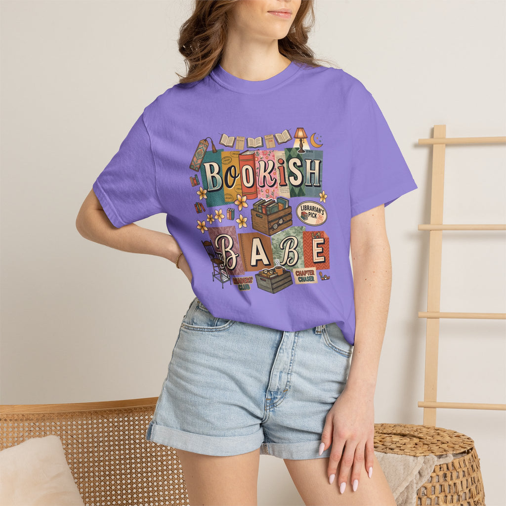 Bookish Babe T-Shirt — Cute Vintage Reading Graphic Tee for Book Lovers
