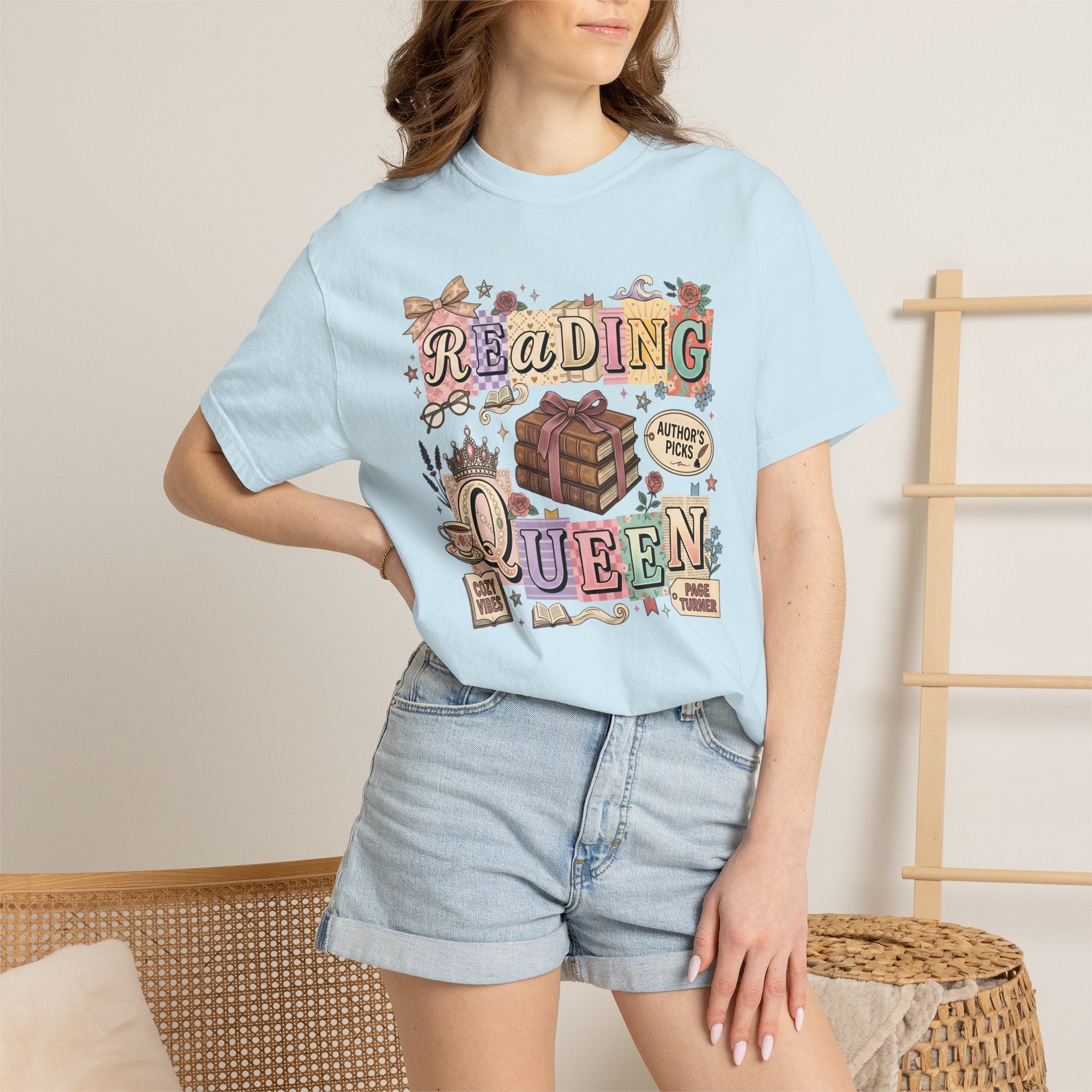 Reading Queen T-Shirt — Vintage Book Lover Tee
