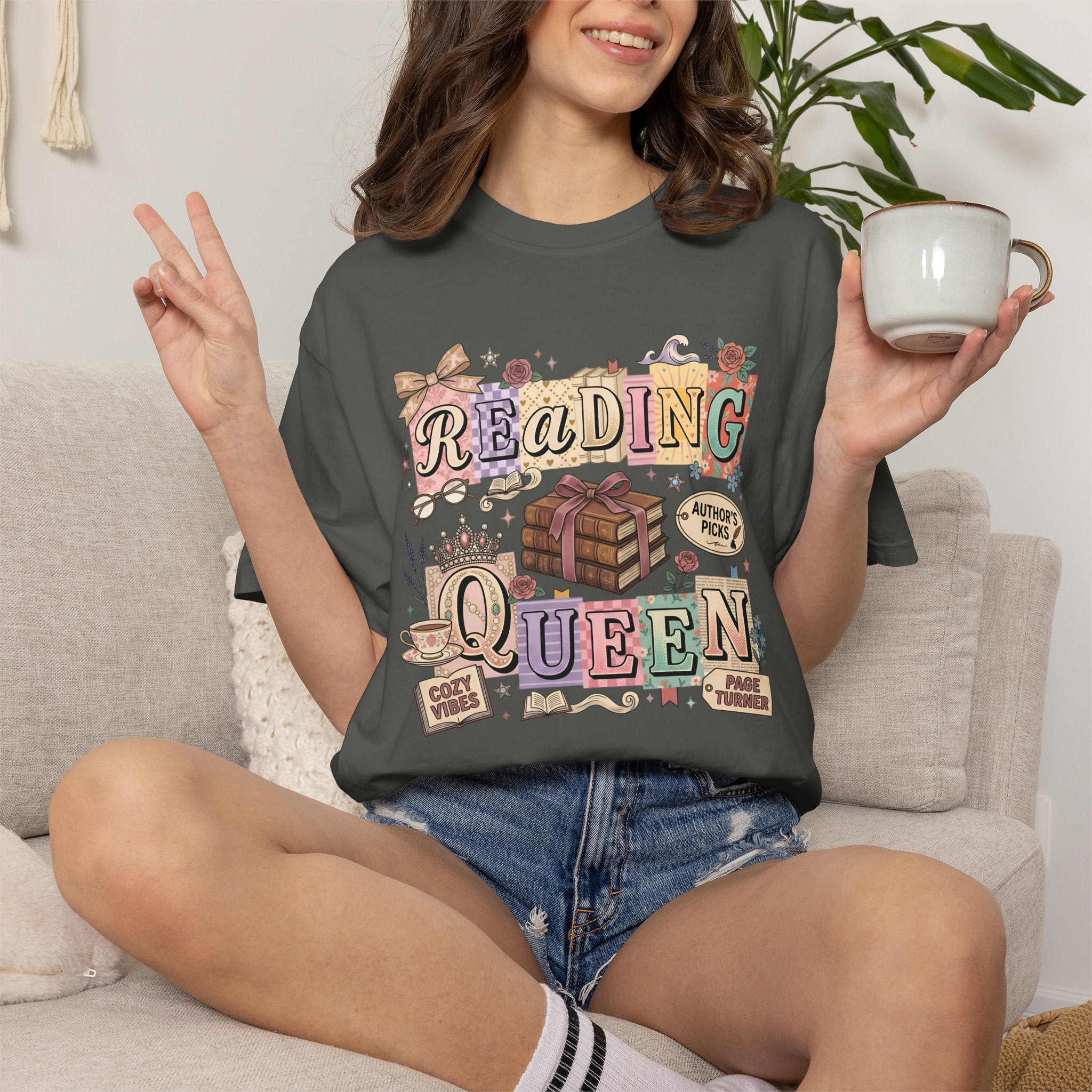 Reading Queen T-Shirt — Vintage Book Lover Tee
